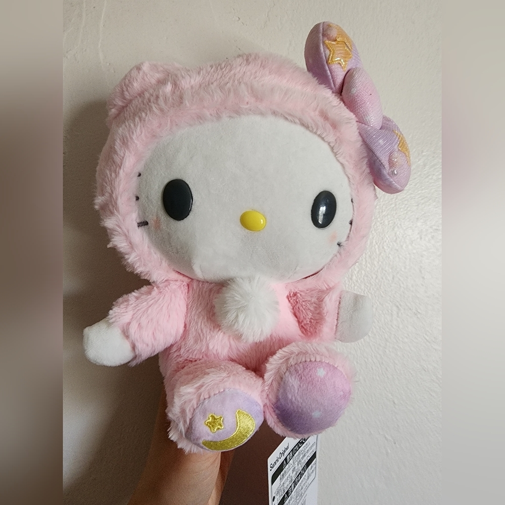 Hello Kitty plush